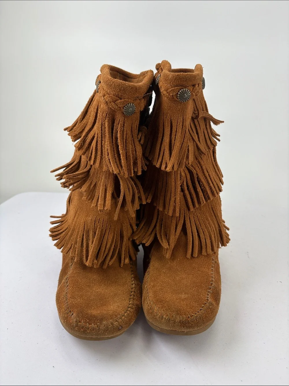 🐨 Minnetonka Kids Triple Fringe Suede Boots - Brown
